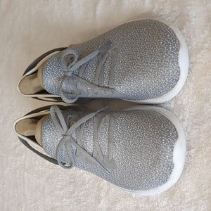 Skechers You Inspire Womens Knit Walking Shoes, size 8